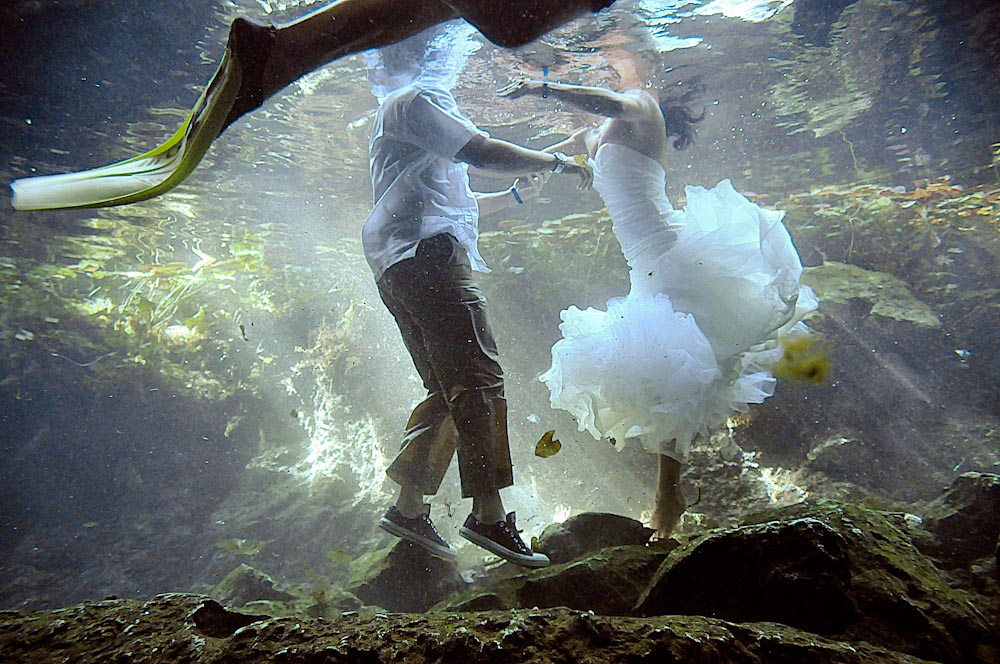 underwater trash the dress riviera maya