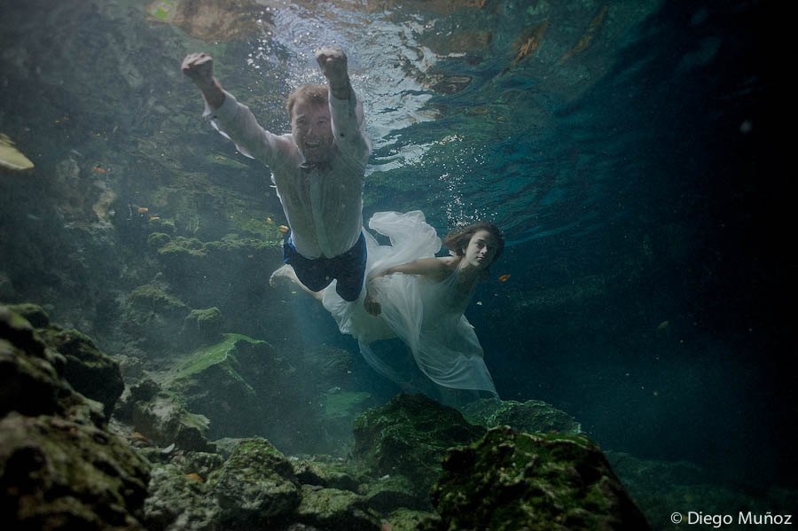 underwater trash the dress photographer